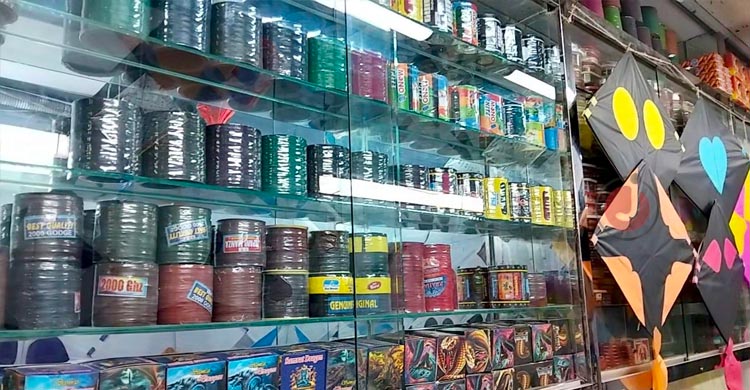 সম্প্রীতির মেলবন্ধন সাকরাইন উৎসবের অপেক্ষায় পুরান ঢাকা