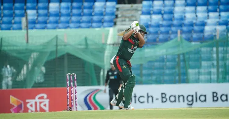 শান্তর চতুর্থ সেঞ্চুরি, বড় সংগ্রহের পথে বাংলাদেশ