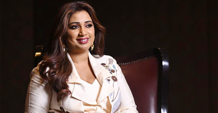 কাশ্মীর হামলায় অরিজিতের পথেই হাঁটলেন শ্রেয়া