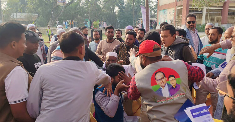 ‘জনগণের মুখোমুখি’ অনুষ্ঠানে প্রার্থীকে হেনস্তা-হামলার অভিযোগ