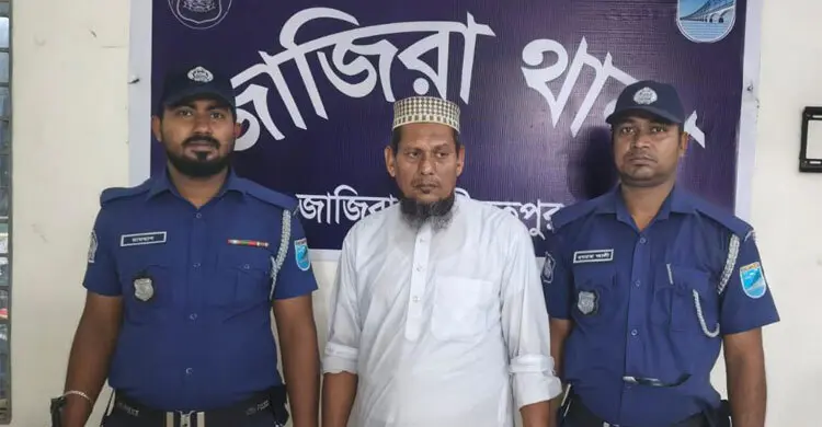 শিশুকে ধর্ষণচেষ্টার অভিযোগে মাদরাসা শিক্ষক আটক