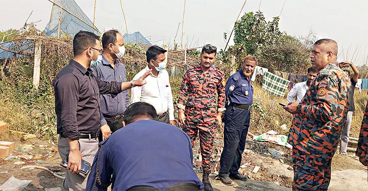 সিসা উৎপাদনকারী কারখানায় অভিযান, লাখ টাকা জরিমানা