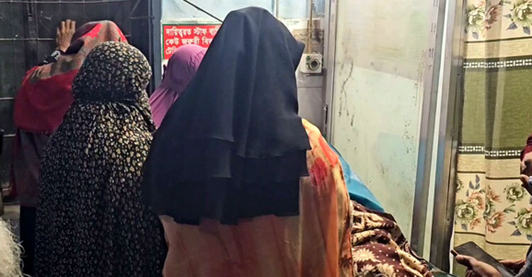 মোবাইলে ভিডিও দেখানোর কথা বলে শিশুকে ধর্ষণের অভিযোগ