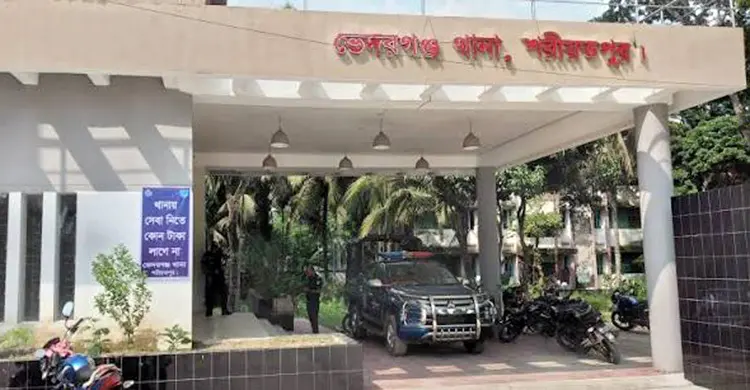 চুরির অপবাদে মধ্যবয়স্ক নারীকে নির্যাতন, ভিডিও ভাইরাল