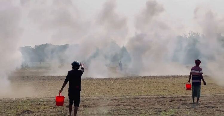 হাতবোমা নিয়ে সংঘর্ষের ঘটনায় ৮৮ জনের নামে মামলা, গ্রেফতার ৭