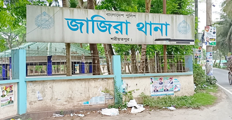 চাকরির ভাইভা দিয়ে বাসায় ফেরা হলো না গৌতমের