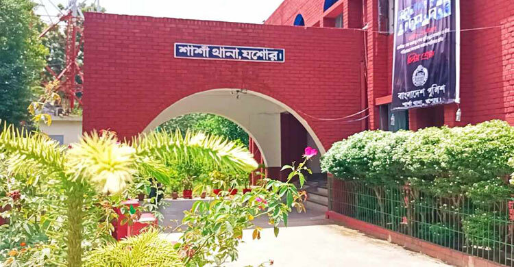 শার্শায় গরু চুরি করতে গিয়ে ট্রাক রেখে পালালো চোরের দল