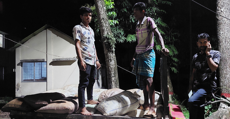 শেরপুরে সোয়া ৩ লাখ টাকার চিনি জব্দ