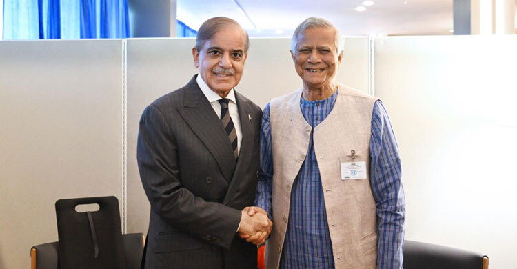 Chief Adviser meets Pakistan PM at UNGA sidelines