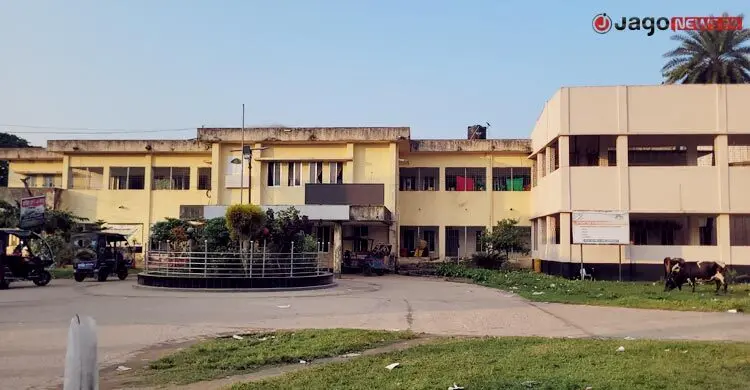 ‘রিকশা চালাইয়া যে টেহা জমাইসিলাম মেয়ের সিজারে সব খরচ হইয়া গেছে’