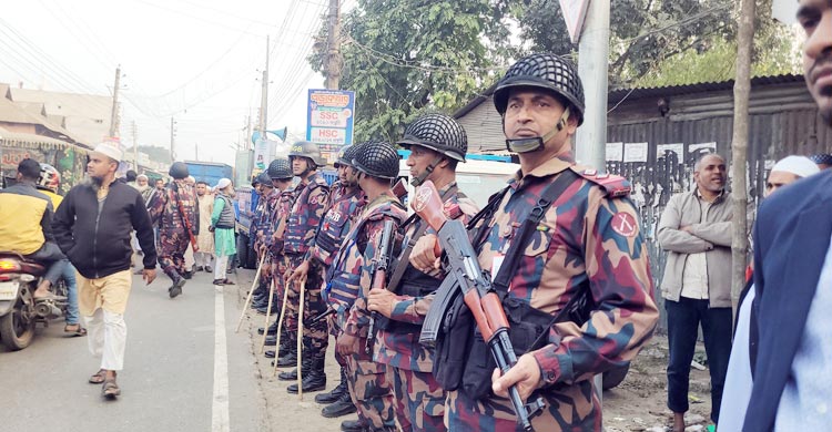 জামায়াত নেতা বাদলের জানাজায় মুসল্লিদের ঢল