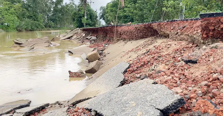 শেরপুরে ঢলের পানি কমতেই ভেসে উঠছে ক্ষত