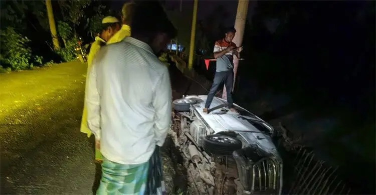 অভিযানে যাওয়ার পথে সড়ক দুর্ঘটনায় ৮ ডিবি সদস্য আহত