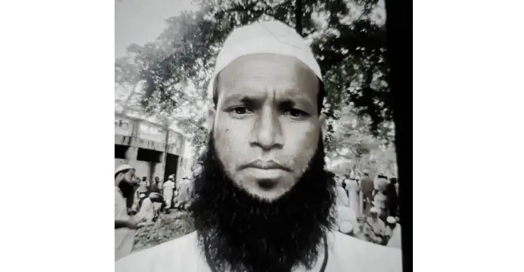 বাড়ির পাশে জমিতে ধান কাটতে গিয়ে বজ্রপাতে শিক্ষকের মৃত্যু