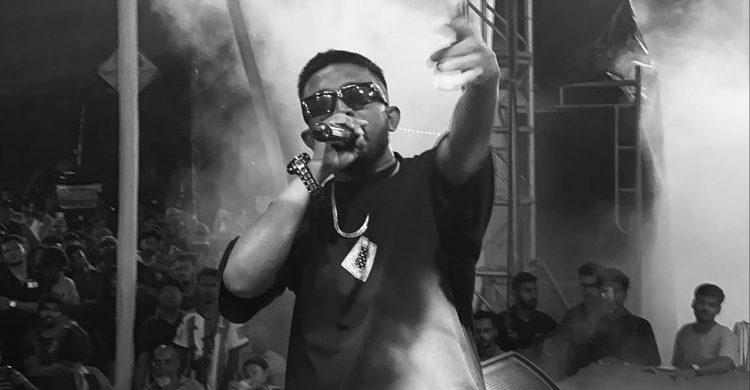 বৈষম্যের শিকার বৈষম্যবিরোধী আন্দোলন করা গানের সেই শিল্পী