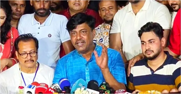 মালা নয়, যে কারণে একটি ফুল চান শিল্পী সমিতির নতুন সভাপতি শিবা শানু