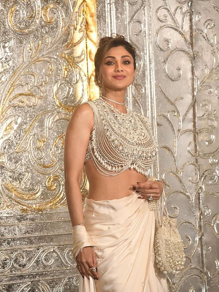 মনীশ মালহোত্রার দিওয়ালি পার্টিতে ফ্যাশনের ঝলক