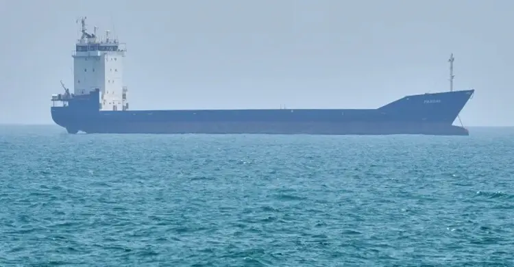 ওমান উপসাগরে ইরানি জাহাজ জব্দ, পাল্টা জবাবের হুঁশিয়ারি তেহরানের