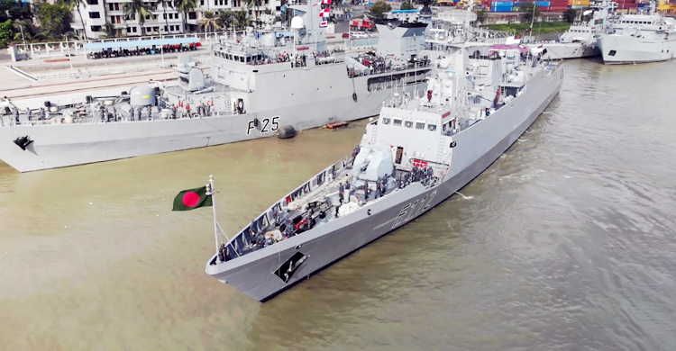 শ্রীলঙ্কা গেলো বাংলাদেশ নৌবাহিনীর জাহাজ ‘প্রত্যয়’