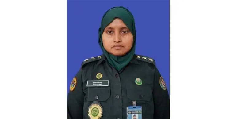 কাশিমপুর কারাগার থেকে নারী বন্দির পলায়ন: জেলার শিরিন সাময়িক বরখাস্ত
