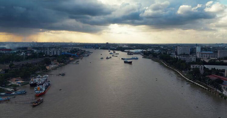 Rivers of the dead: Bodies emerge as water hides the crime