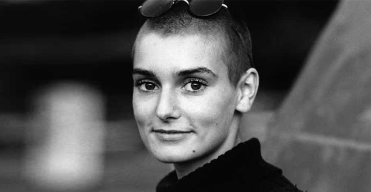 ছেলের মৃত্যুর ১৮ মাস পর আইরিশ গায়িকা শনেডও বিদায় নিলেন