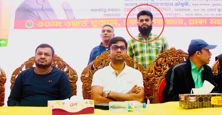 চাঁদা না দিলেই দোকান বন্ধ, ব্যবসায়ীদের মারধর