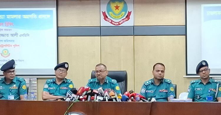হাজী সেলিমের ভাতিজার ছত্রছায়ায় চোরাই তারের ব্যবসা করতেন সোহাগ