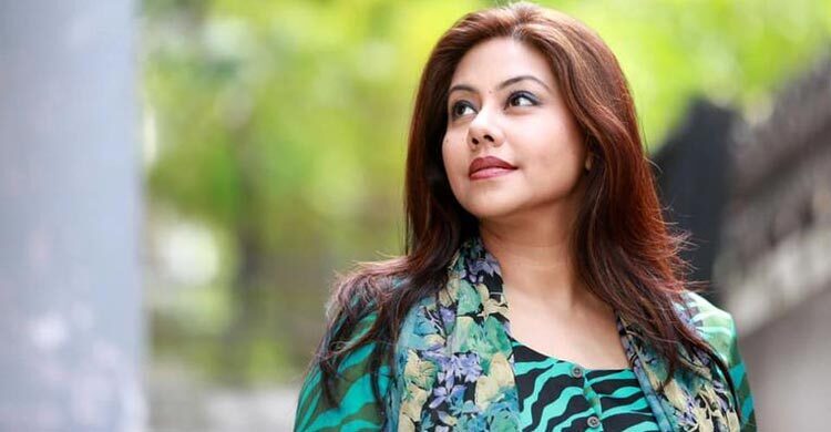 কারামুক্ত হলেন অভিনেত্রী শমী কায়সার