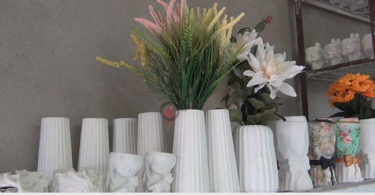 শখের বশে শোপিস তৈরি, মাসে আয় লাখ টাকা