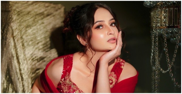 কেন বিয়ে করতে ভয় পান জনপ্রিয় এই অভিনেত্রী