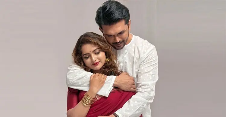 ‘হ্যাপিলি ম্যারিড’ লিখে পোস্ট, আসলেই কী বিয়ে করেছেন শুভ-কেয়া?