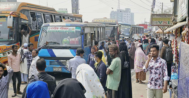 নারায়ণগঞ্জে ভোটের টানে বাড়ি ফিরতে বাড়তি ভাড়ার চাপ