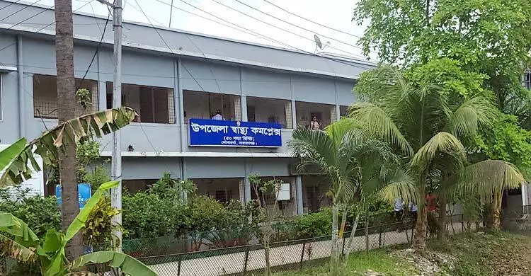 রোগী থেকে হাসপাতাল দালালের দৌরাত্ম্যে সবাই অসহায়