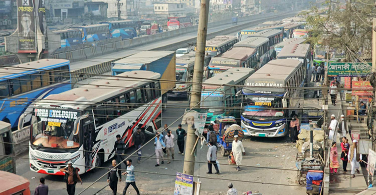 ঢাকা-চট্টগ্রাম মহাসড়কে চাপ কমেছে ঘরমুখো মানুষের