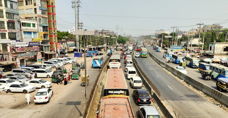 ঢাকা-চট্টগ্রাম মহাসড়কের ১৩ কিলোমিটার যানজট