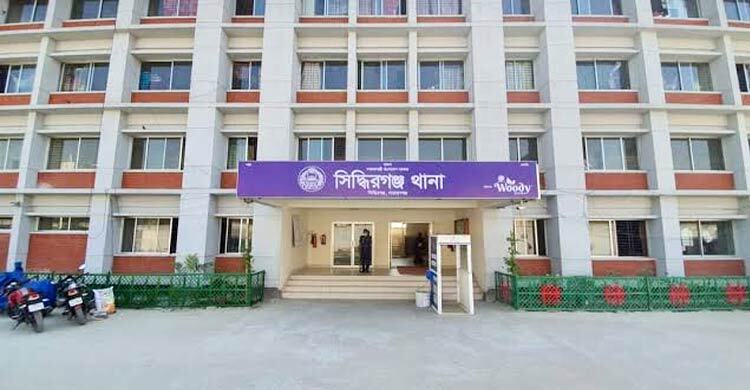 নারায়ণগঞ্জে ফ্রিজে শর্টসার্কিট থেকে আগুন, দগ্ধ ৯
