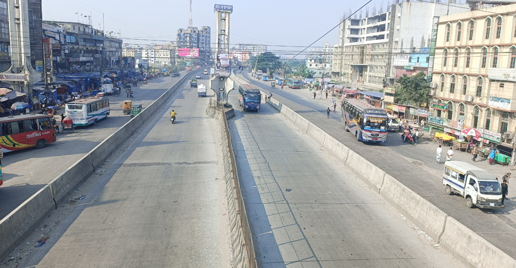 ঢাকা-চট্টগ্রাম মহাসড়কে নেই যানবাহন-যাত্রীর চাপ