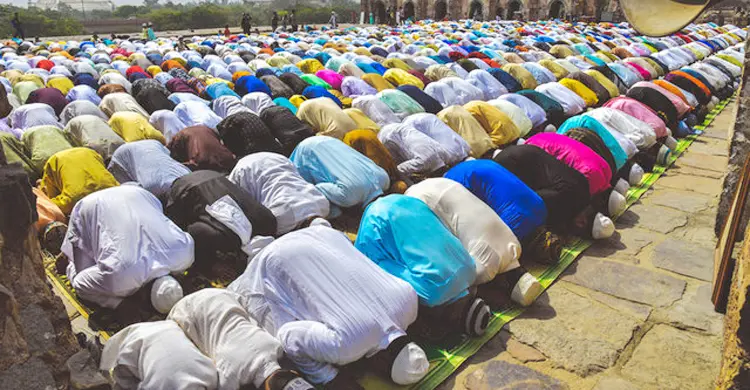 নামাজে একাধিক ভুল হলে কয়টি সাহু সিজদা দিতে হবে?