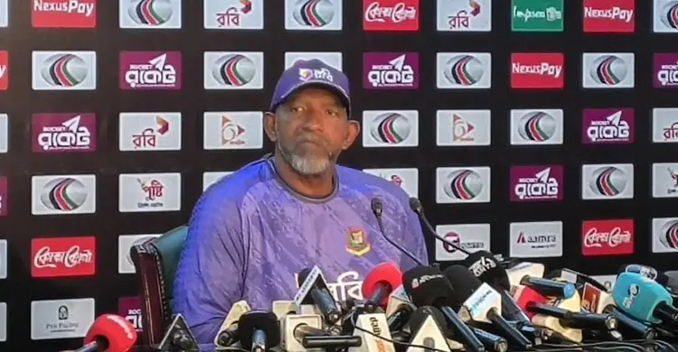 ‘এখন আর কিছুতেই অবাক হই না’, বারবার বিসিবি সভাপতি বদল প্রসঙ্গে সিমন্স