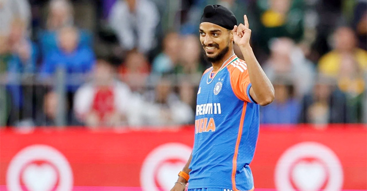 ভারতের টি-টোয়েন্টি ক্রিকেটে ইতিহাস গড়লেন অর্শদিপ