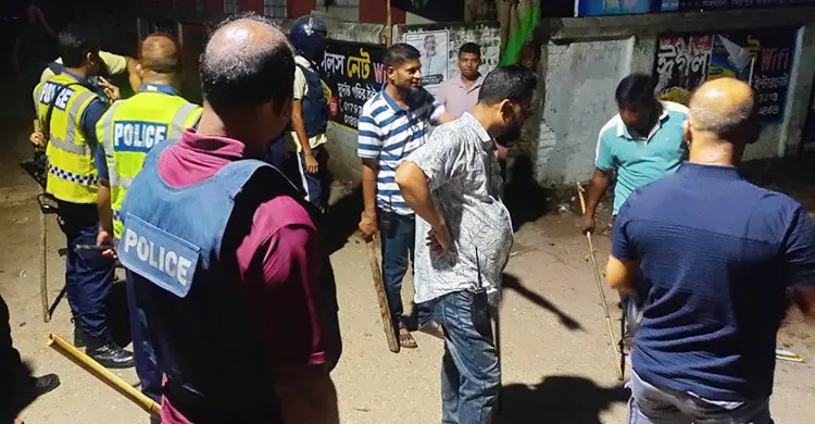 সিরাজগঞ্জে আর্জেন্টিনা-ব্রাজিল সমর্থকদের সংঘর্ষ, আহত ১৫