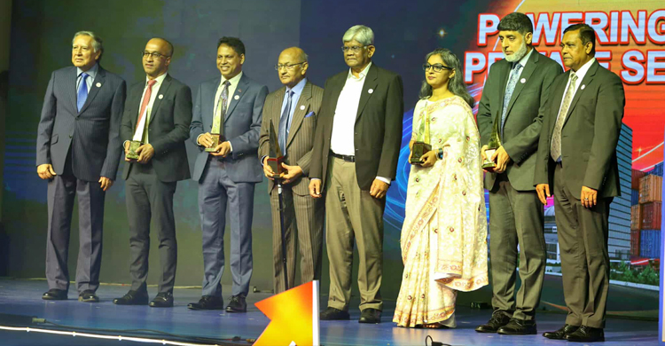 ‘বিজনেস পারসন অব দ্য ইয়ার’ সম্মাননা পেলেন আহসান খান চৌধুরী