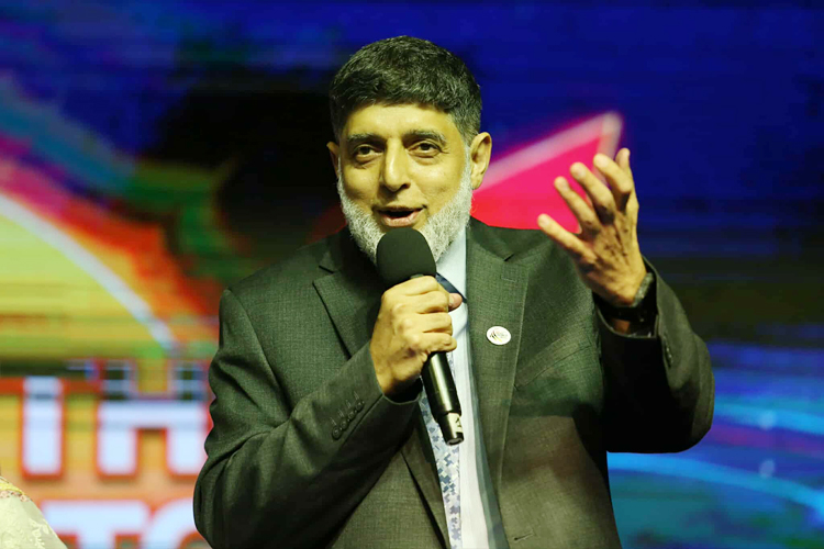 ‘বিজনেস পারসন অব দ্য ইয়ার’ সম্মাননা পেলেন আহসান খান চৌধুরী