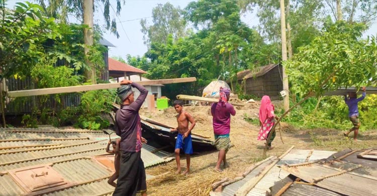 যমুনায় তিনদিনে বিলীন ৩০ বসতভিটা