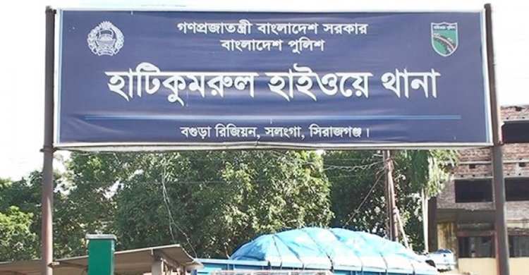 সিরাজগঞ্জে সাতসকালে সড়কে প্রাণ গেলো বাবা-ছেলের