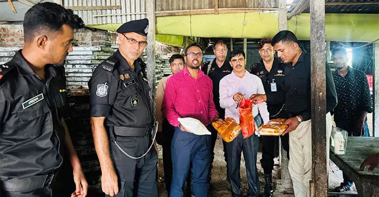 সিরাজগঞ্জে তিন প্রতিষ্ঠানে ভোক্তা অধিদপ্তরের অভিযান