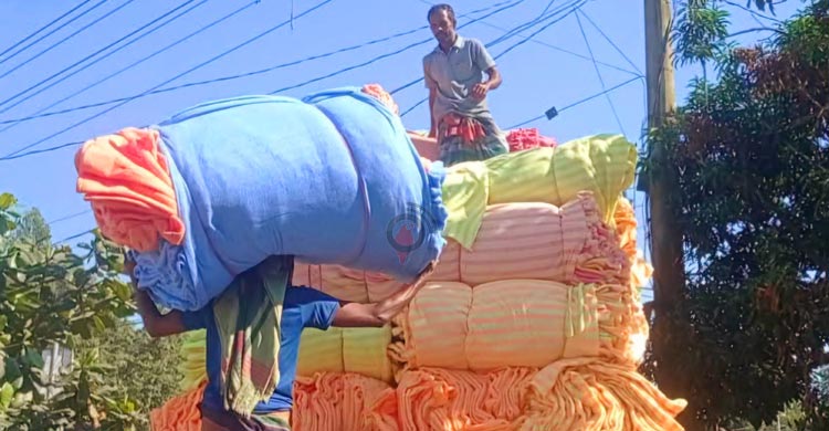 শিমুলদাইড় বাজারে ৪৫০ কোটি টাকার কম্বল বিক্রির আশা