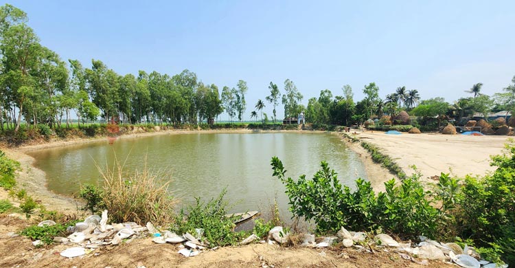 এক গ্রামেই বেহাত সরকারের সাড়ে ৫১ বিঘা সম্পত্তি!