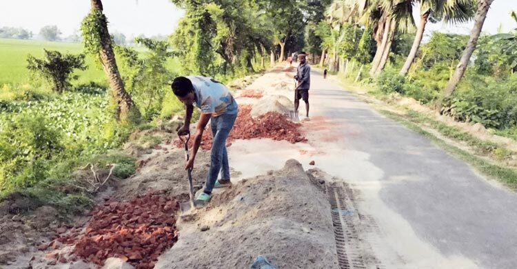 অনিয়মে বাধা, এলজিইডির দুই প্রকৌশলীকে হুমকি ঠিকাদারি প্রতিষ্ঠানের